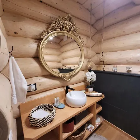 Ralph Cabin- Apuseni Mountains, Transylvania Alpesi faház